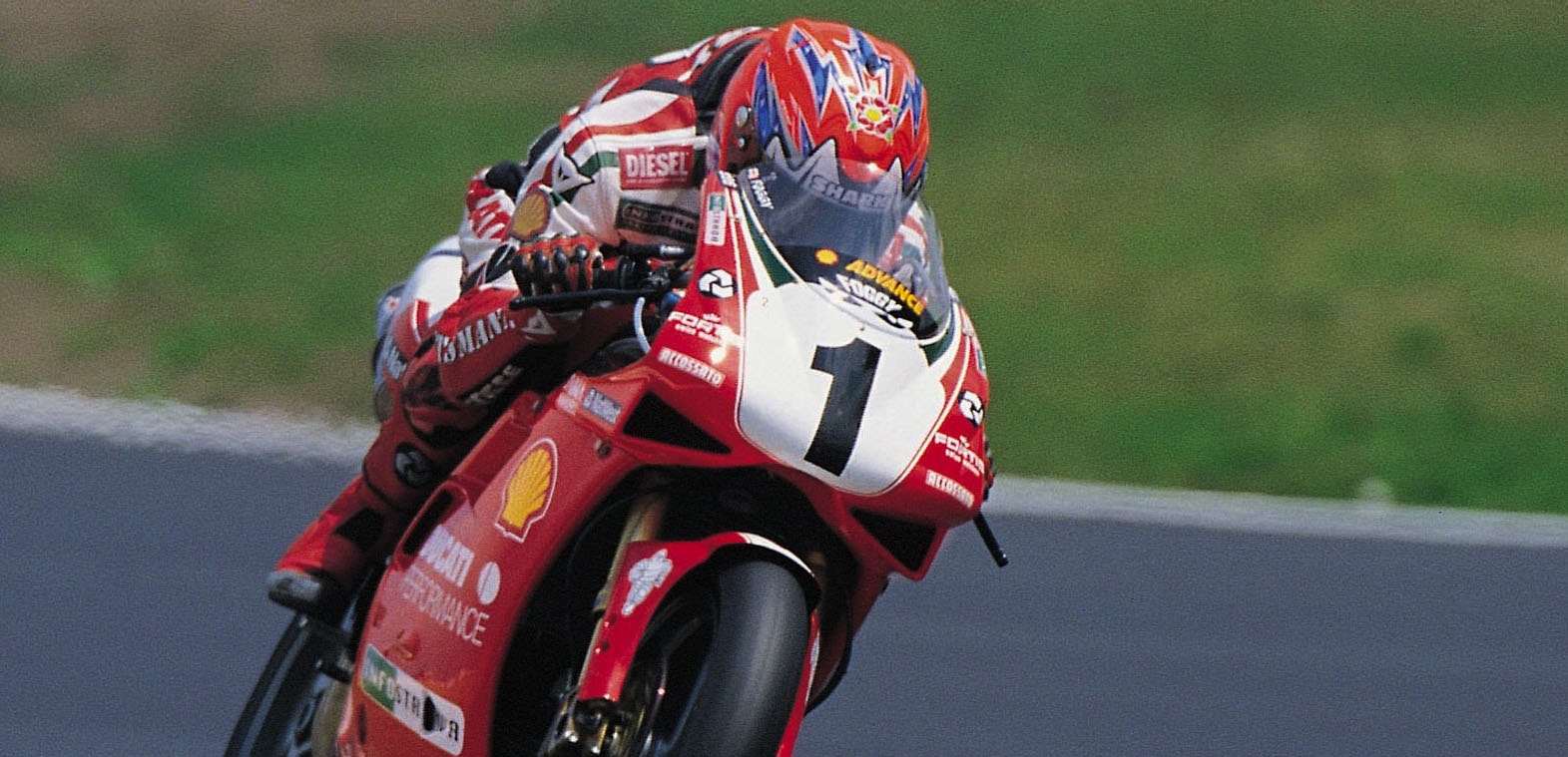 Celebrity Fan: Carl Fogarty (Blackburn)