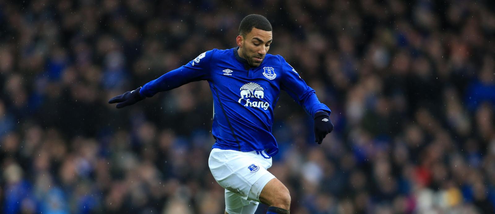 Villa to make offer for two England internationals