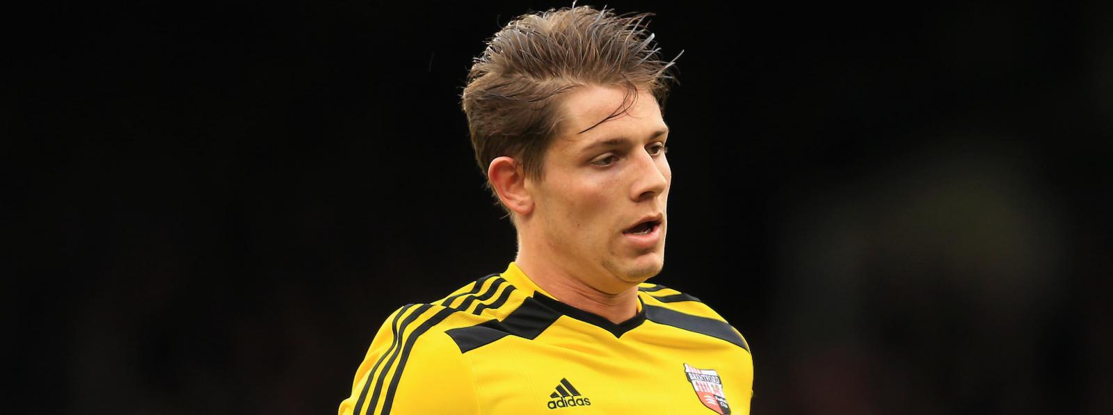Southampton eye shock move for Brentford star