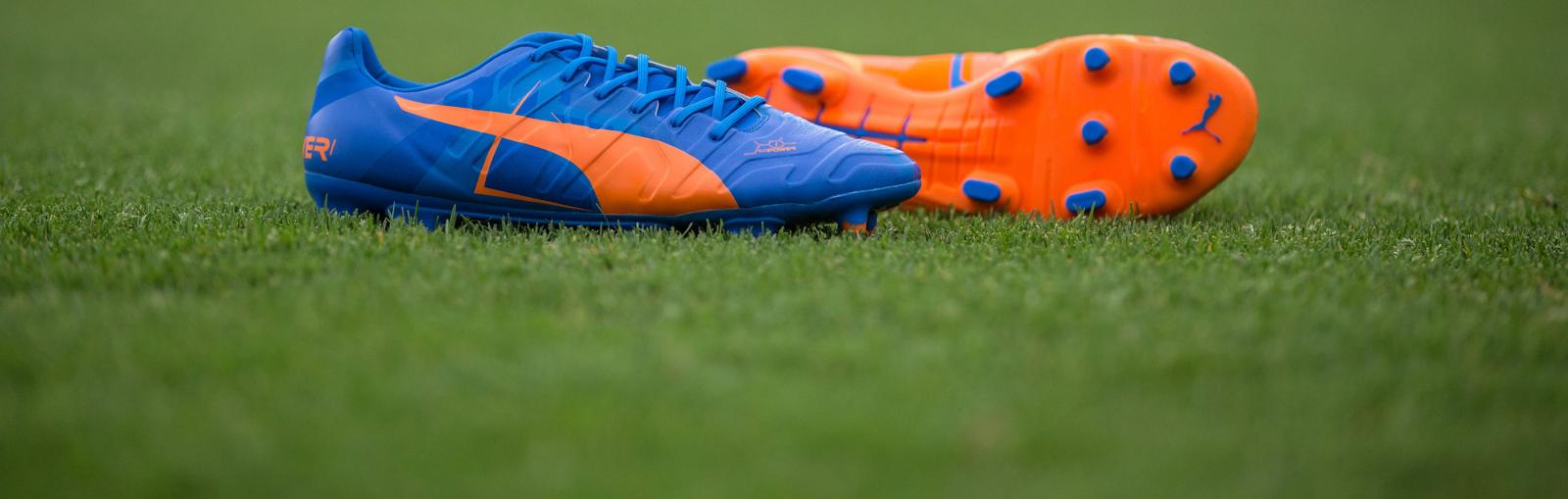 Aguero, Giroud and Fàbregas go head-to-head in new PUMA boots