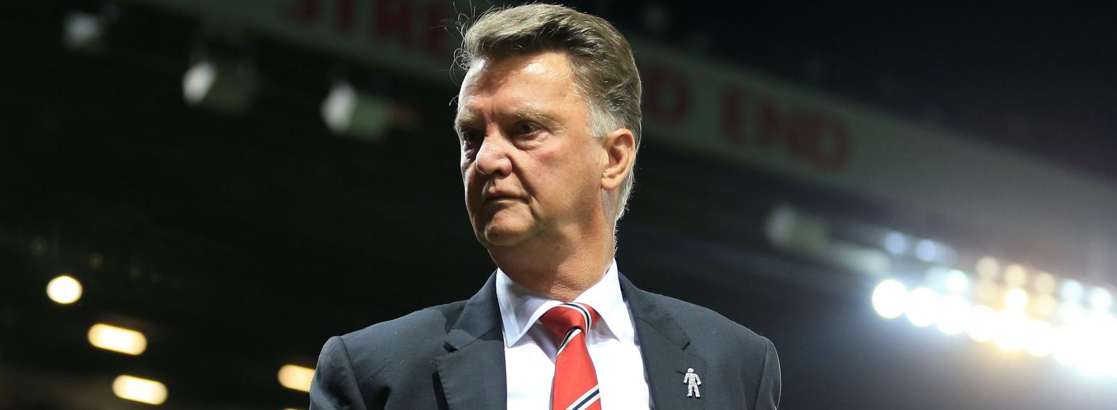 Man United and Chelsea eye move for £3m midfielder