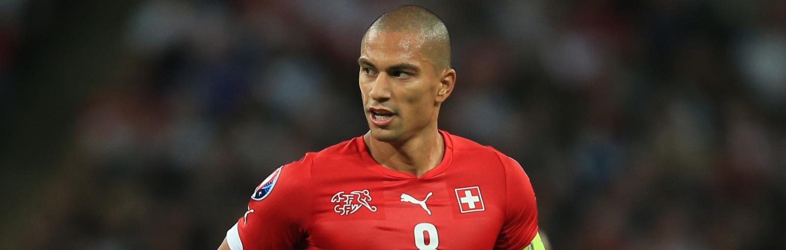 Leicester poised to complete transfer of experienced international midfielder