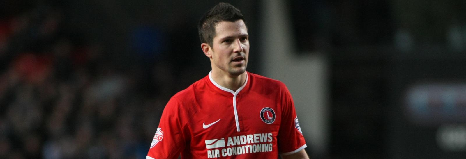 Charlton’s bid to re-sign former forward