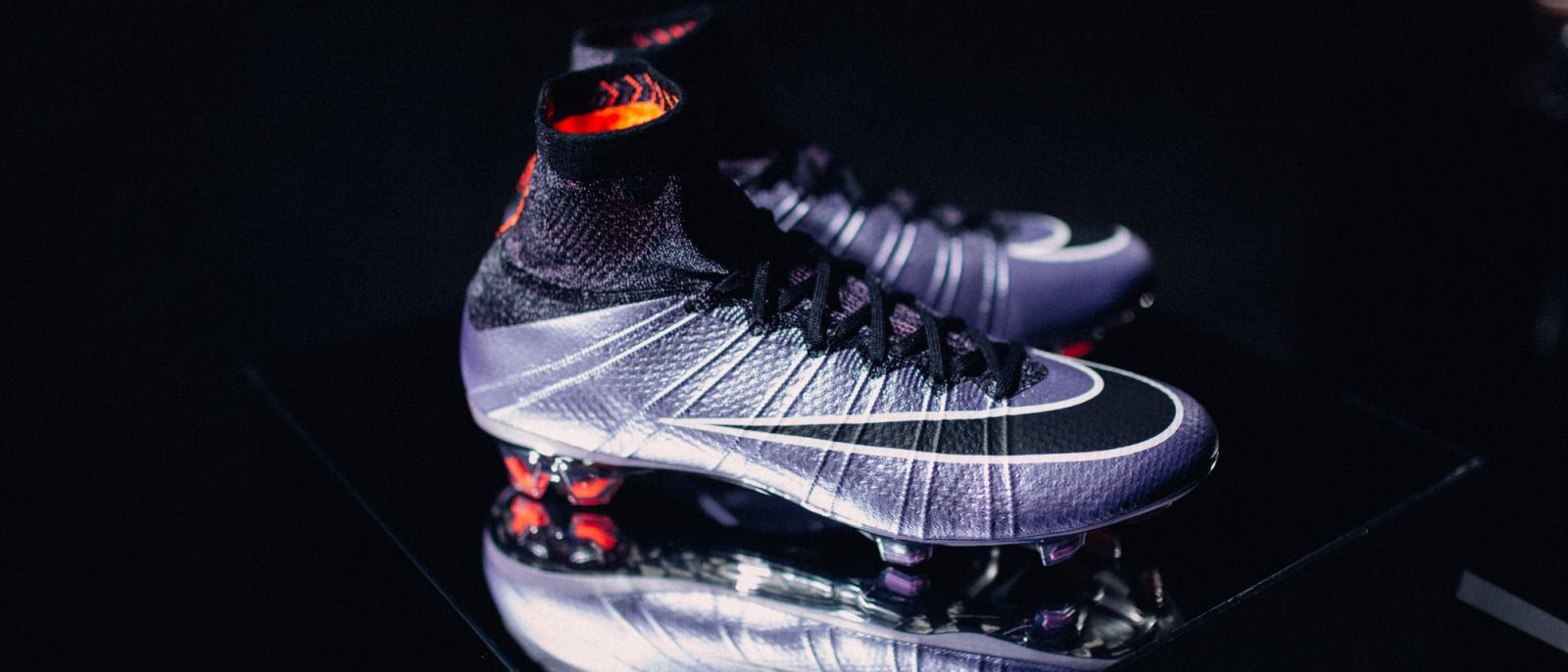 Boots: Nike Liquid Chrome Pack