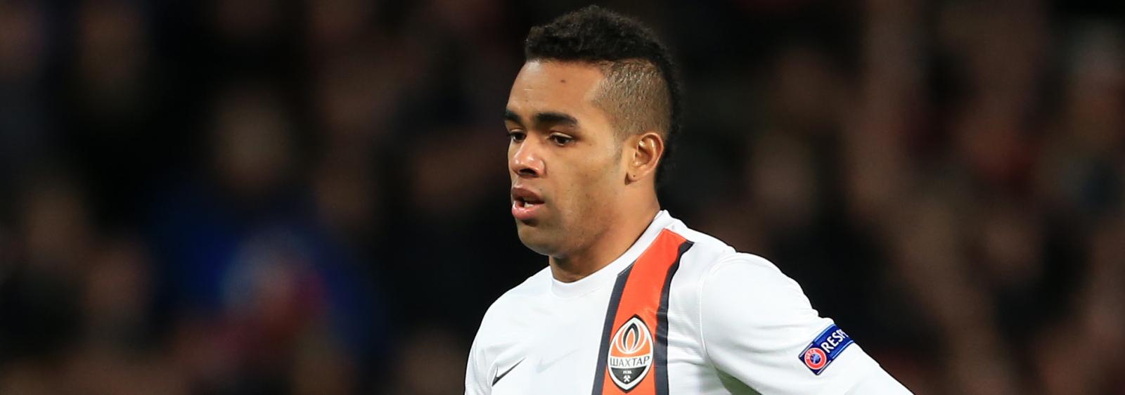 Liverpool launch £24.5m raid on Chelsea target