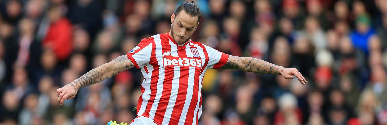 PSG plot £7.5m raid for in-form Premier League forward