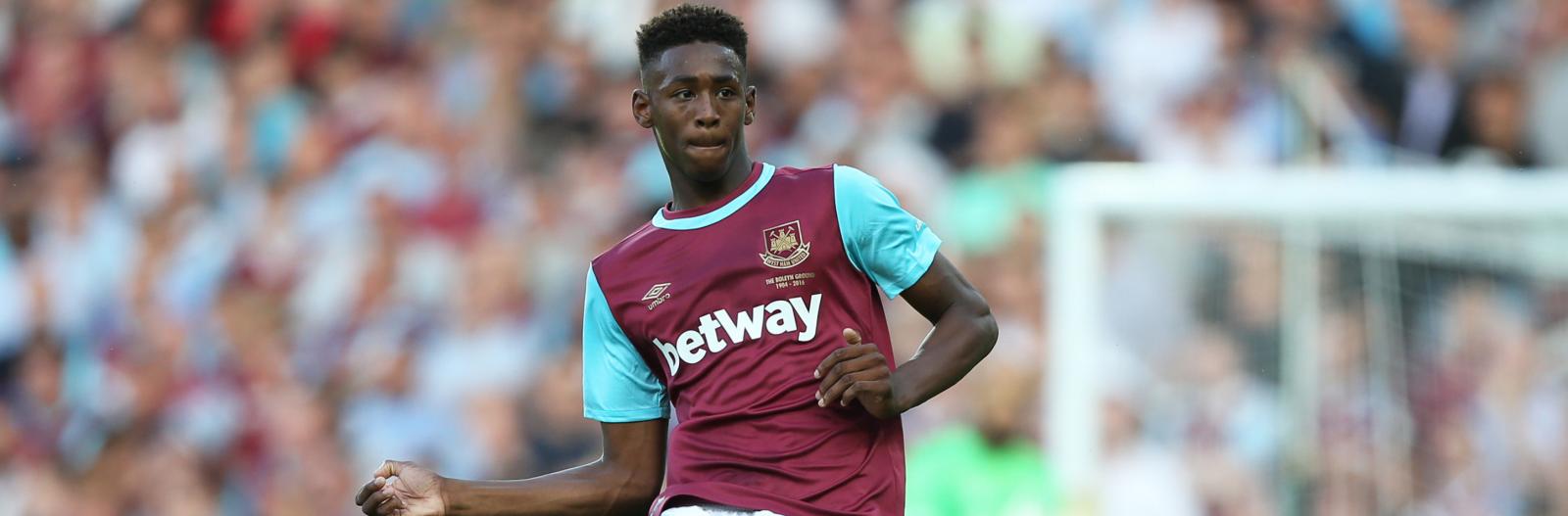 Manchester City eye summer move for young West Ham defender