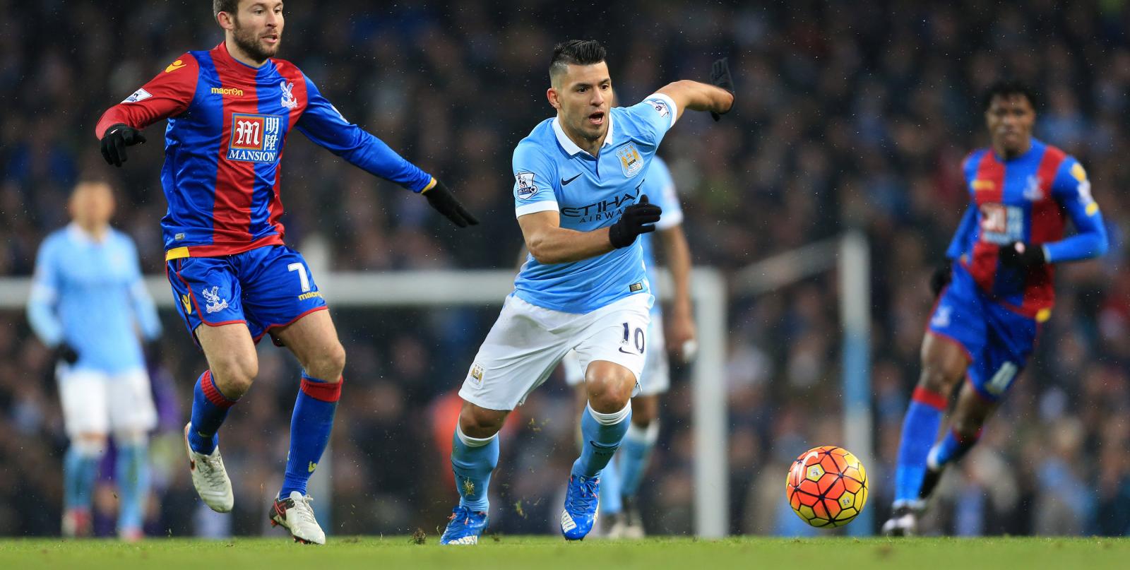Premier League Round-Up: Man City close the gap on top-two