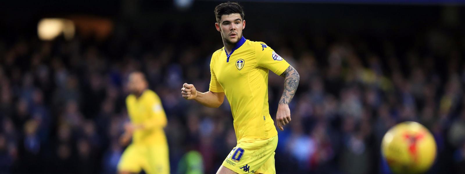 Head-to-Head: Fernando Forestieri (Sheff Weds) vs Alex Mowatt (Leeds United)