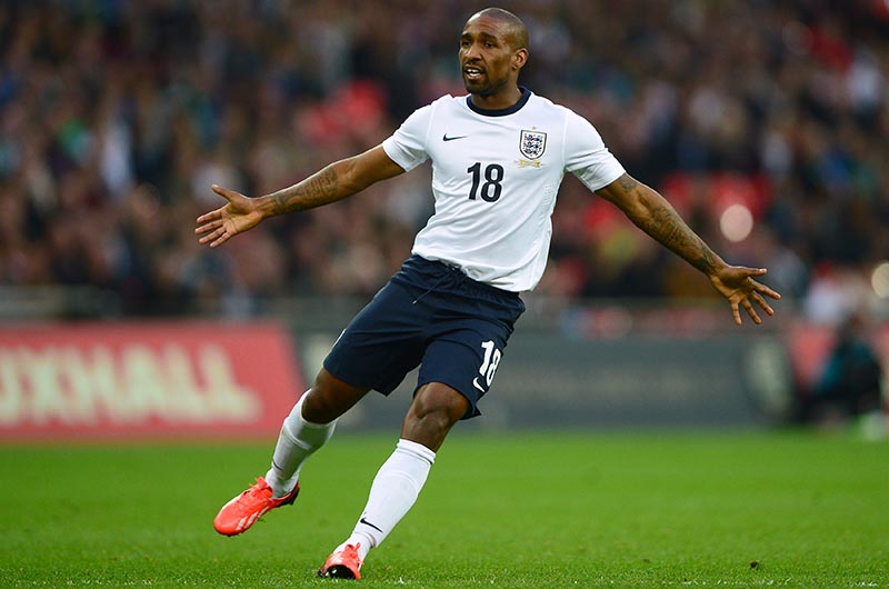 International: Hummels v Defoe
