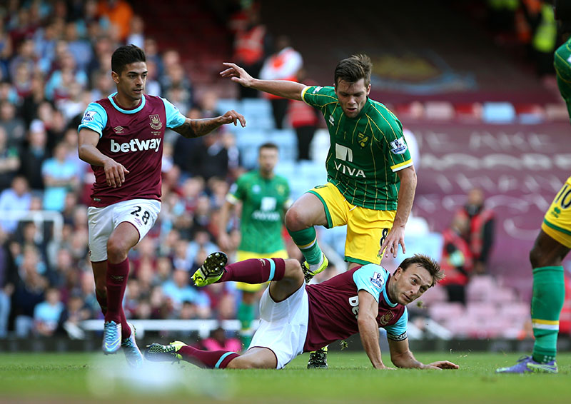 Howson opens the door for Leeds return