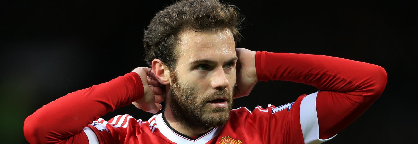 FC Barcelona line-up summer move for £37m Manchester United midfielder