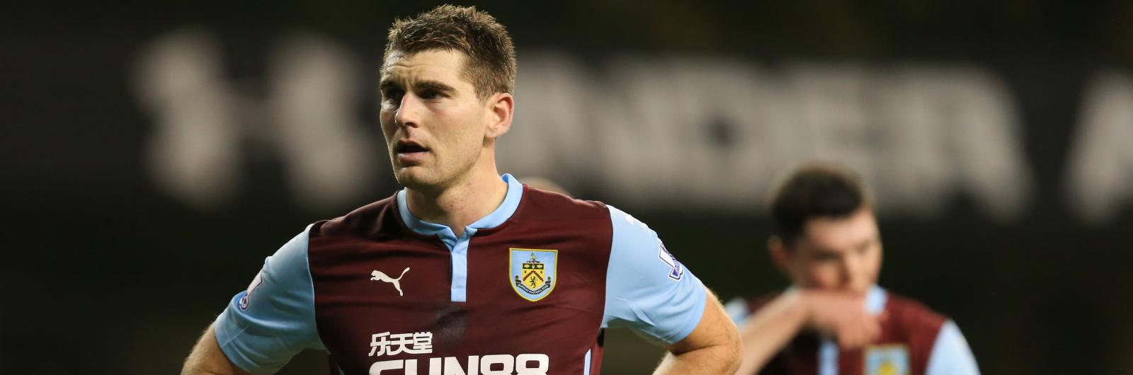Championship Round-Up: Burnley climb to second, Bolton clamber off rock-bottom