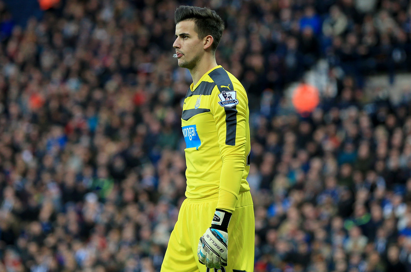 Elliot wants out on loan deal