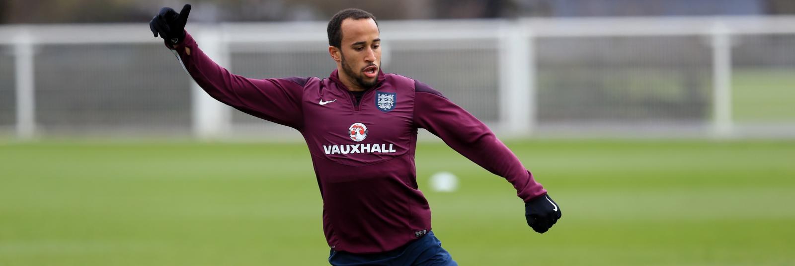 Crystal Palace leading West Ham United and Southampton in £10.5m chase for England forward