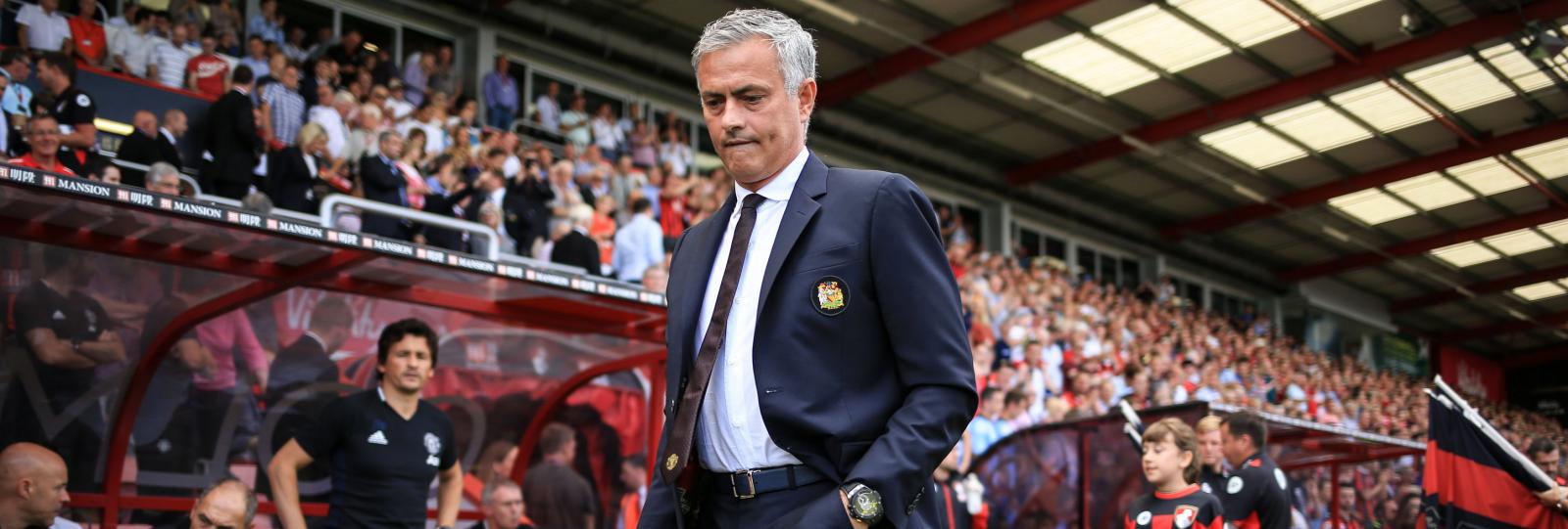 Manchester United complete Deadline Day deal for 19-year-old goalkeeper
