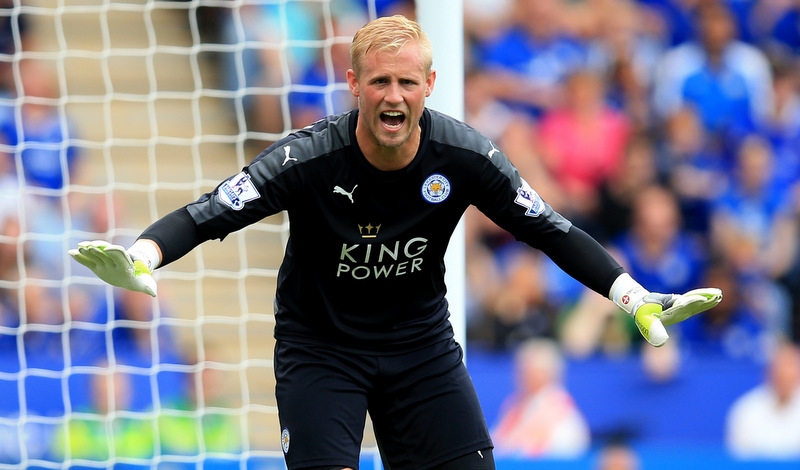 Manchester United monitoring Leicester City shot stopper Kasper Schmeichel