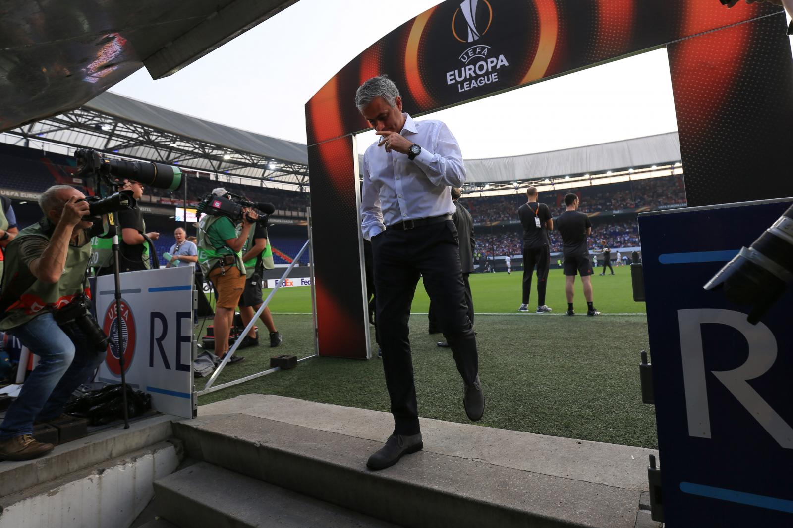 Fans react to Man United’s European nightmare