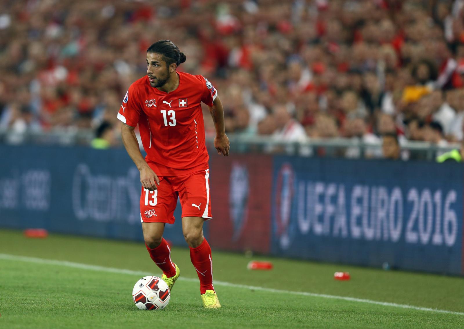 Chelsea leading Arsenal in race for Wolfsburg man