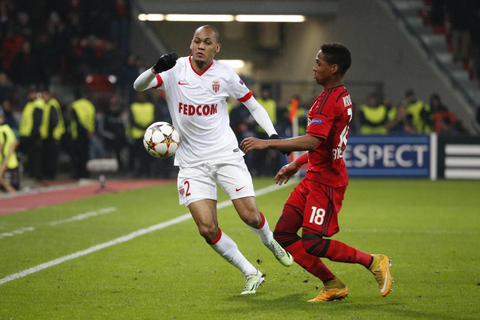Manchester United may ditch pursuit of 23-year-old Brazilian full-back