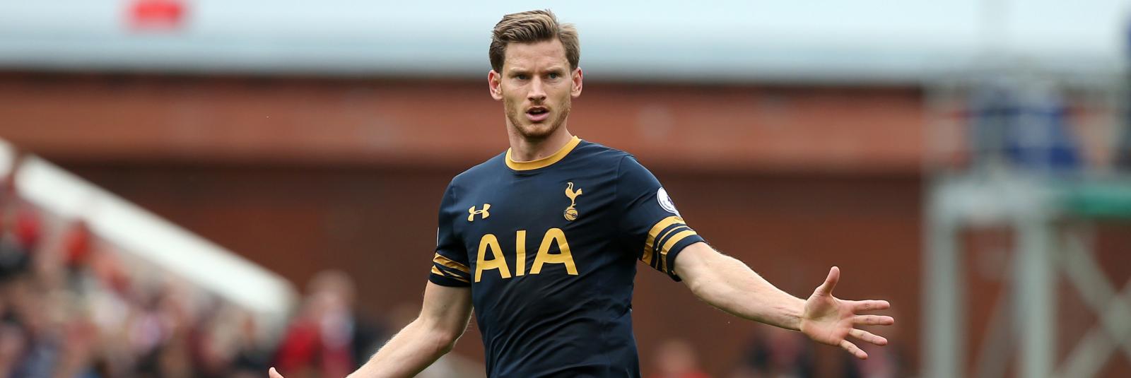 Spurs star set to pen new deal whilst key players are forced to wait