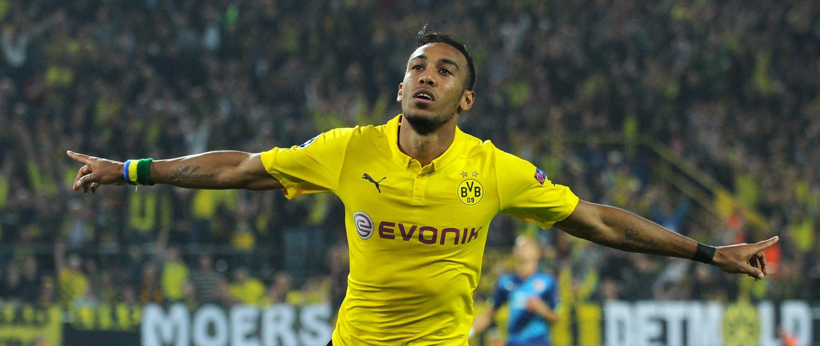 Man City and Chelsea ready to battle over 39-goal hitman