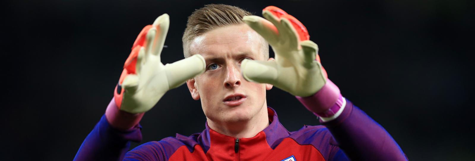Manchester United and Tottenham keeping tabs on 22-year-old goalkeeper