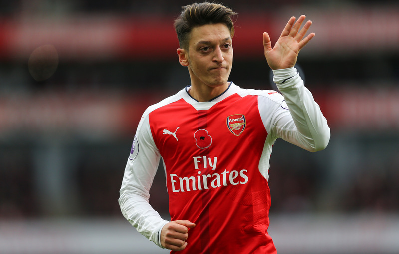 Premier League: Ozil v Mkhitaryan