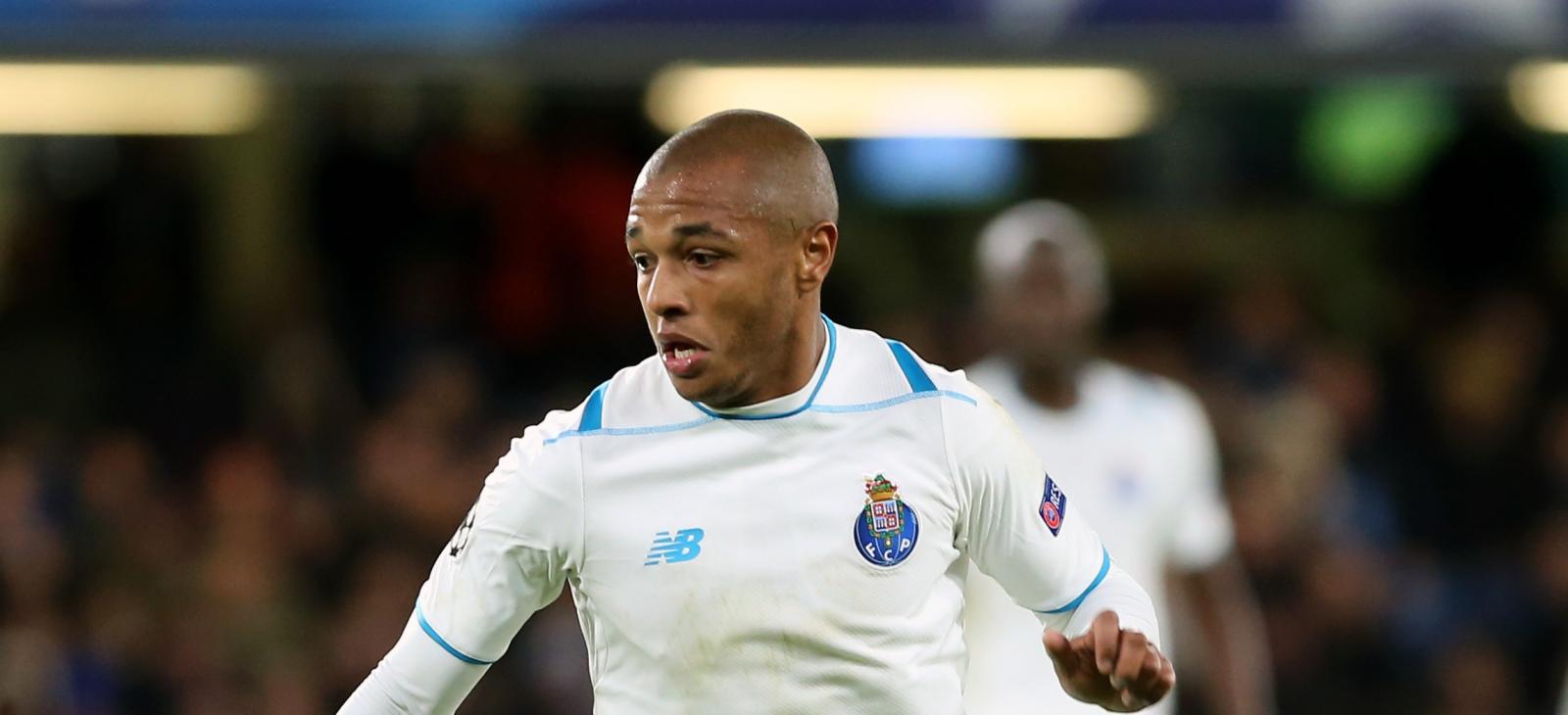 Everton consider fresh approach for 22-goal hitman