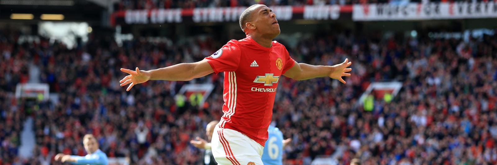 Manchester United’s £58m star eyed by six-time league champions