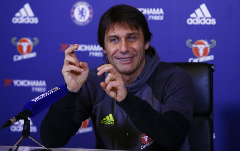 Retired international tells Chelsea target a move to Everton would be more beneficial
