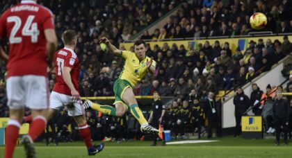 Burnley join Leeds in chase for Norwich midfielder Jonny Howson