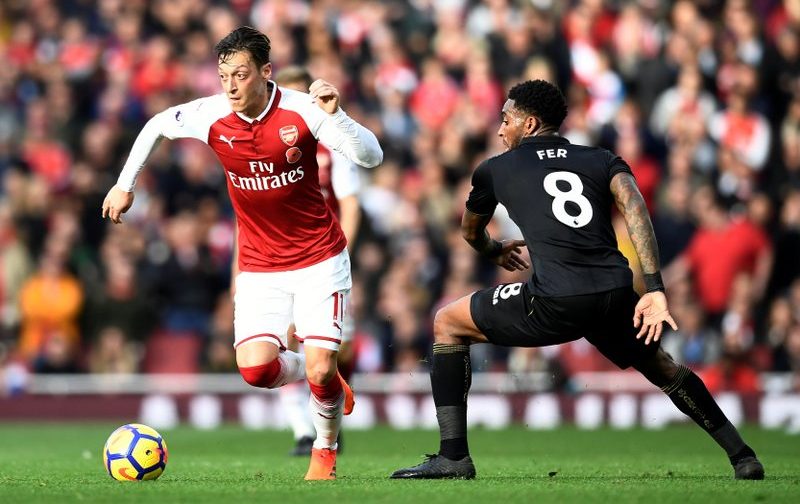 Arsenal set £30m asking price for Manchester United target Mesut Ozil