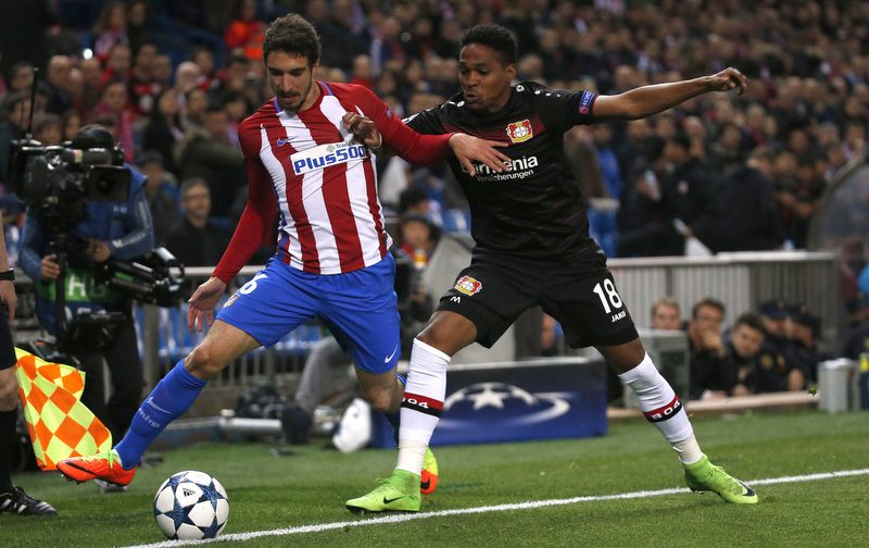 Manchester United considering an offer for Atletico Madrid’s £30m full-back Šime Vrsaljko