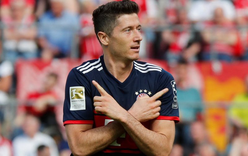 Bayern Munich’s star striker Robert Lewandowski considering summer switch to Chelsea