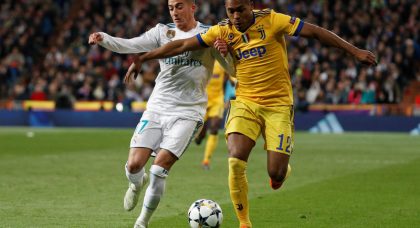 Manchester United close to completing £50m transfer of Juventus full-back Alex Sandro