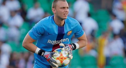Manchester United in talks with FC Barcelona over signing of goalkeeper Jasper Cillessen