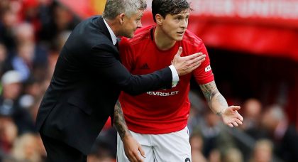 Manchester United defender Victor Lindelof signs new contract