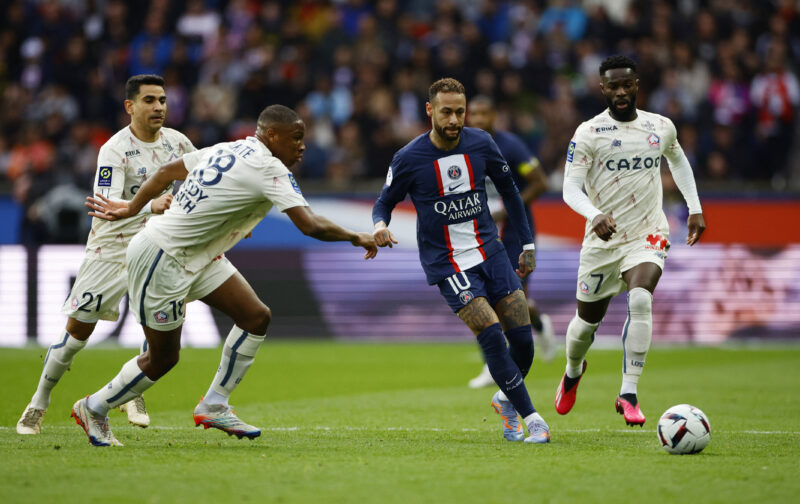 Chelsea among two Premier League clubs considering sensational Neymar move
