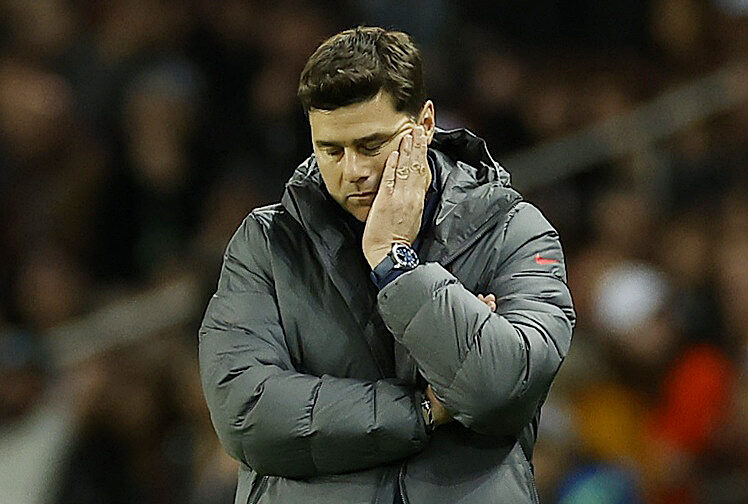 Chelsea open talks over move for highly rated midfielder