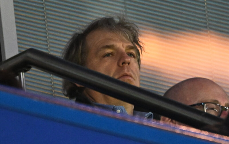 Chelsea submit offer for £52 million midfielder