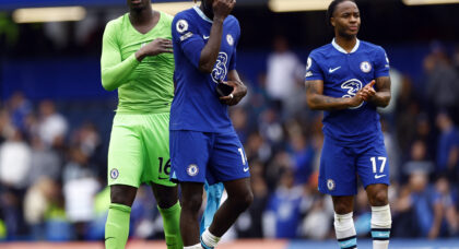 Chelsea goalkeeper could make switch to fierce rivals