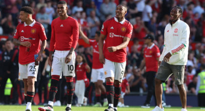 Manchester United ready to accept offer for forward