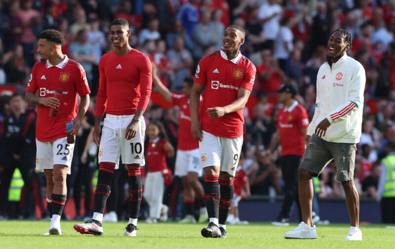 Manchester United ready to accept offer for forward