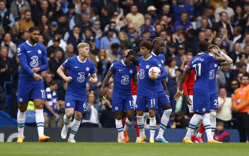 £111 million Chelsea star offered shock Premier League move