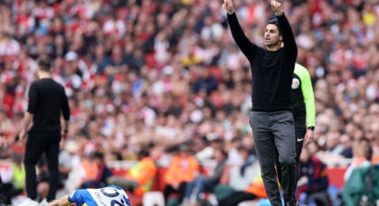 Arsenal hold talks over sensational move for Chelsea star
