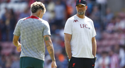 Liverpool target flies to England to finalise deal