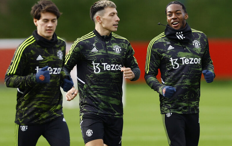 Manchester United attacker close to agreeing Premier League move