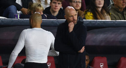 Man United plan contract talks with youngster