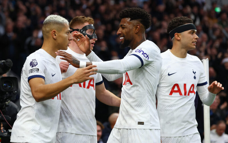 Tottenham in talks to sell defender